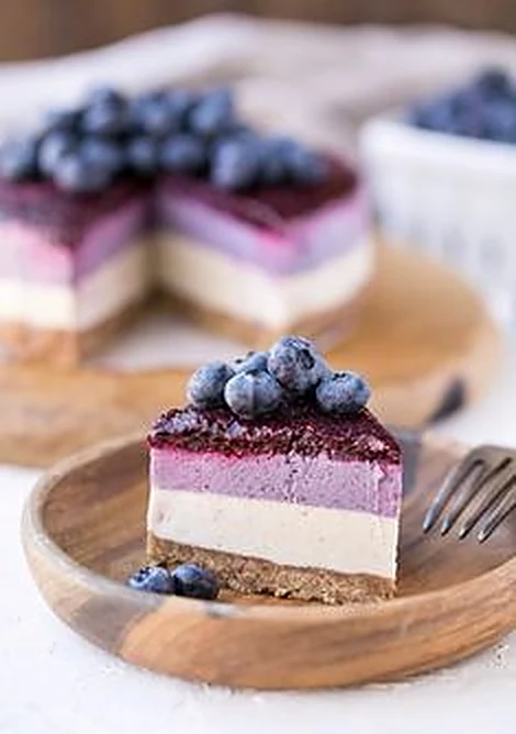 Yaban Mersinli Raw Cheesecake, fit tarif, sağlıklı tarif, diyet tarifi, düşük kalorili tarif, diyetisyen tarifi, sağlıklı beslenme, Diyetisyen Tuğçe Ergen Sökmen, Ankara diyetisyen, online diyetisyen